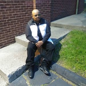 Meet your Posher, Derrick